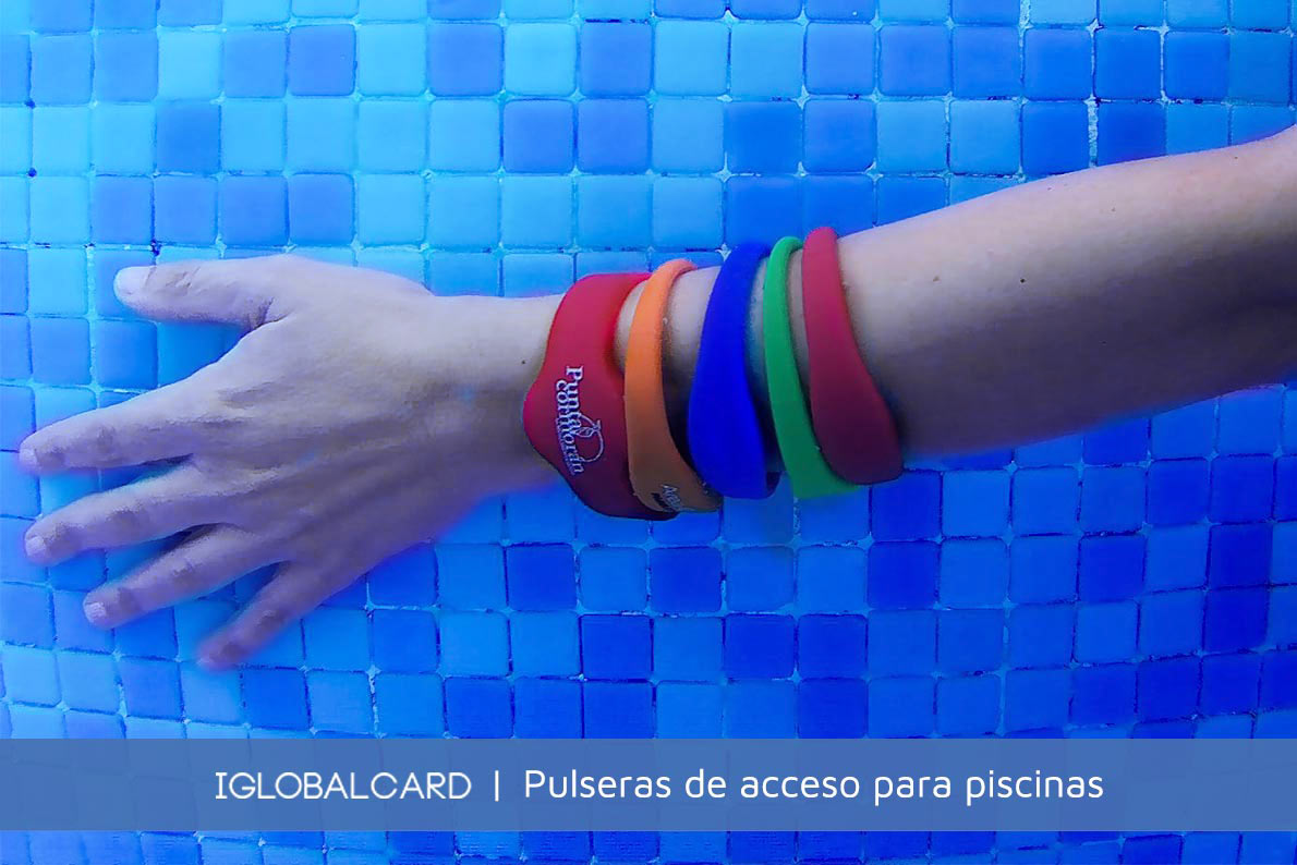 Pulseras de proximidad y llaveros para control de acceso a piscinas