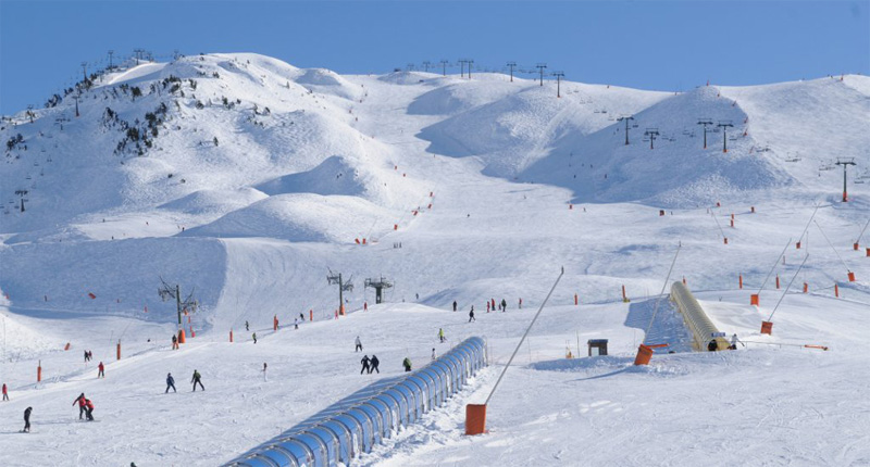 Control de acceso autobus estación de esquí